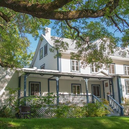 Hotel Le Triangle De L'Ile Saint-Laurent-de-l'ile d'Orleans Exteriér fotografie